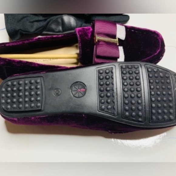 NWT Isaac Mizrahi velvet Womens Allena Moccasin Flat Bow Moc Toe Slip On shoe - Picture 5 of 6